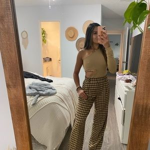 H:ours tan one shoulder cutout sweater